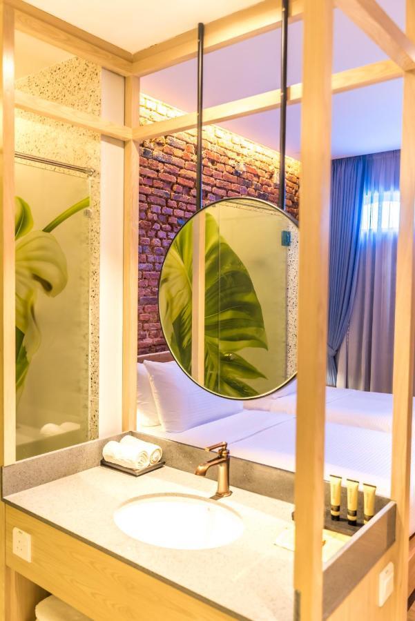 Tien Terrace Macalister Hotell George Town Exteriör bild